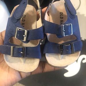Old navy 0-3 m sandals